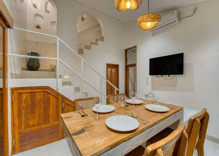 Villa Sunset Serenity 2br Private Pool Near Gwk Jimbaran (Bali)