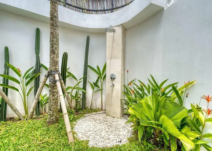 Villa Sunset Serenity 2br Private Pool Near Gwk