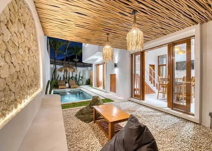 Villa Sunset Serenity 2br Private Pool Near Gwk *