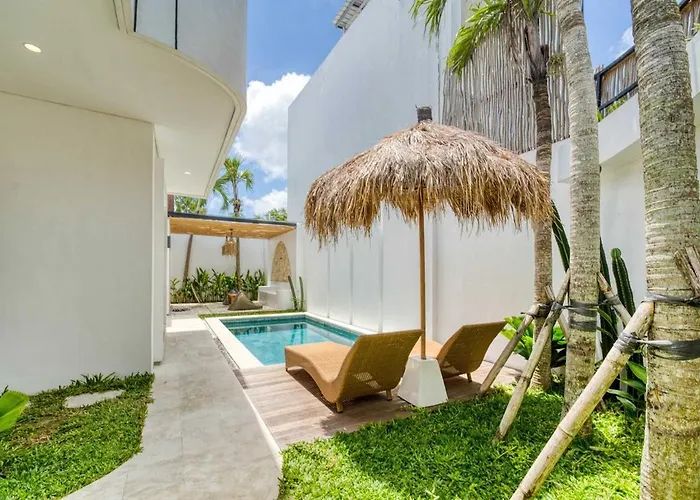 Sunset Serenity 2br Private Pool Near Gwk Villa