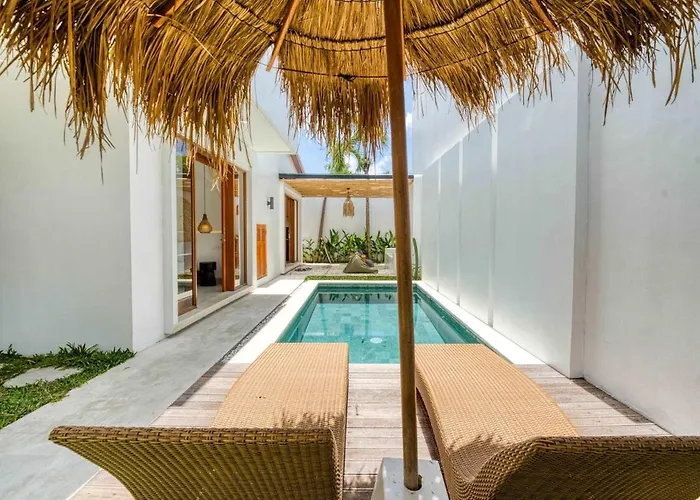 Sunset Serenity 2br Private Pool Near Gwk Villa