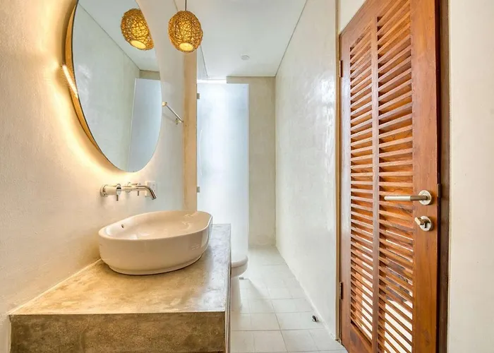 Villa Sunset Serenity 2br Private Pool Near Gwk *